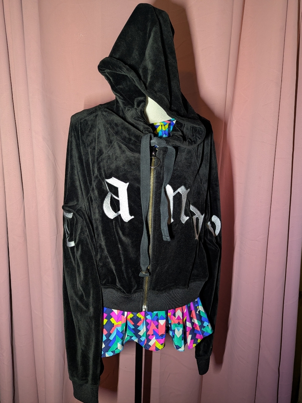 ESSUE Black Cropped Zip-Up Velour Hoodie "CANDY" Small